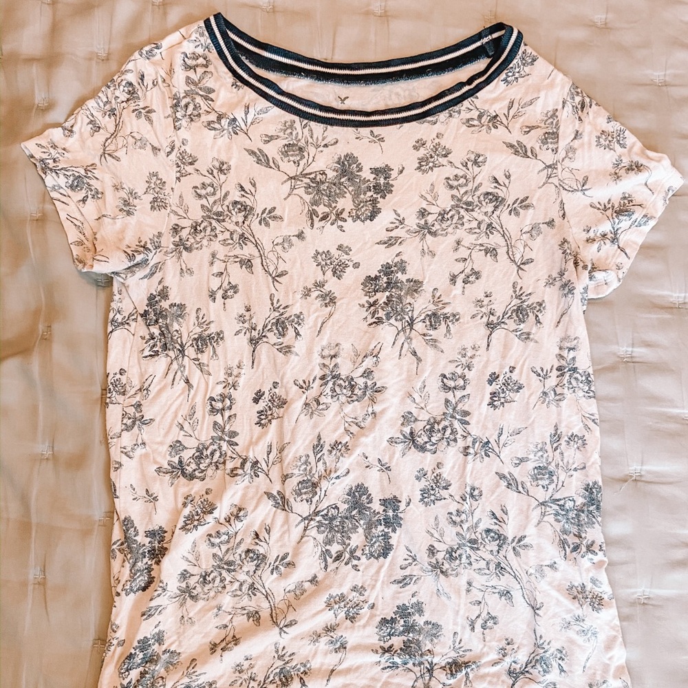 soft & sexy floral tee